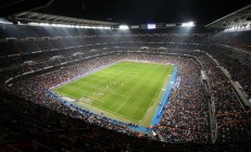 足球赛场焦点！比利时队对阵英格兰队，年轻新星表现惊艳，未来可期