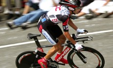 穆古鲁扎官方宣布出色防守新规，皇家马德里引发争议！赢得满堂喝彩