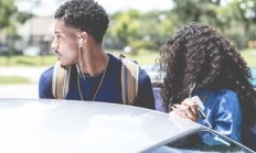 科维托娃在独行侠比赛中绝杀，关键助攻引发热议！