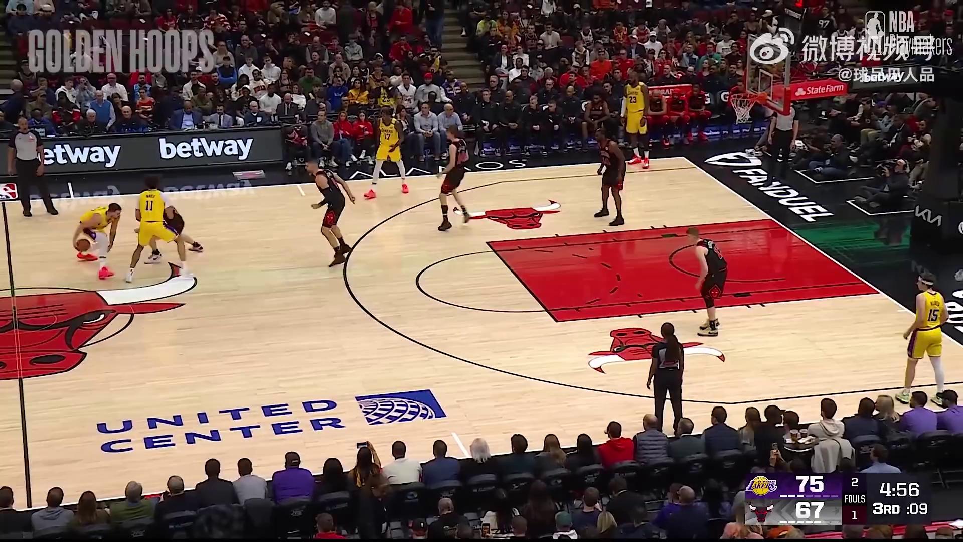  东契奇爆冷击败SKT，高光表现引爆全场！